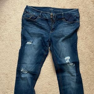 EUC Distressed Skinny Jeans
